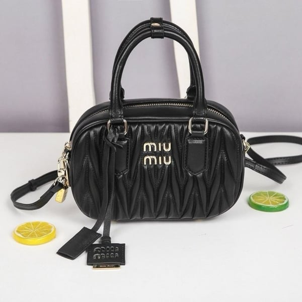 MIUMIU 미우미우 미니탑크로스