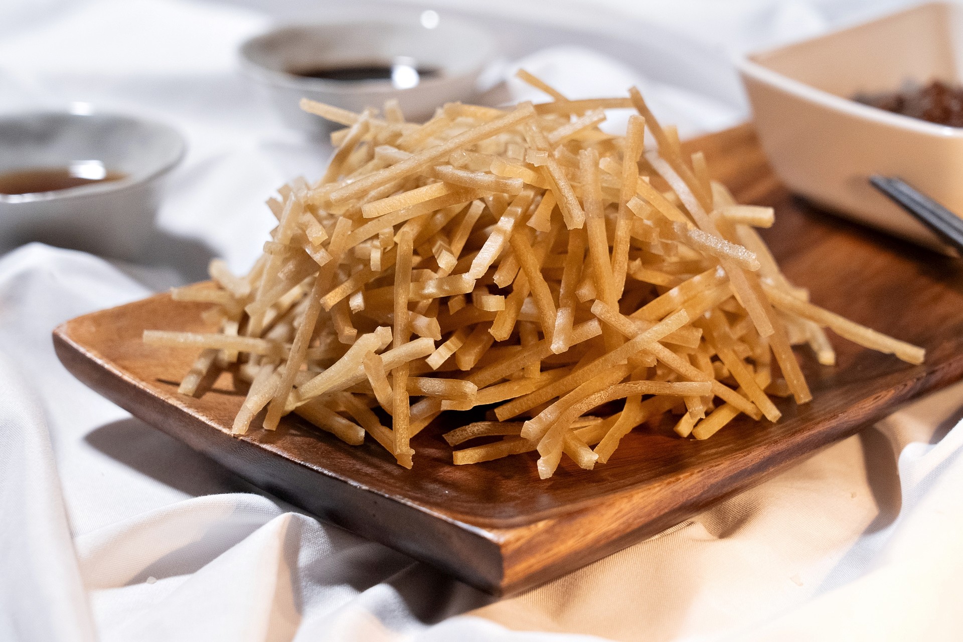 <b> 위 사진의 이중채의 중량은 150g입니다. </b>