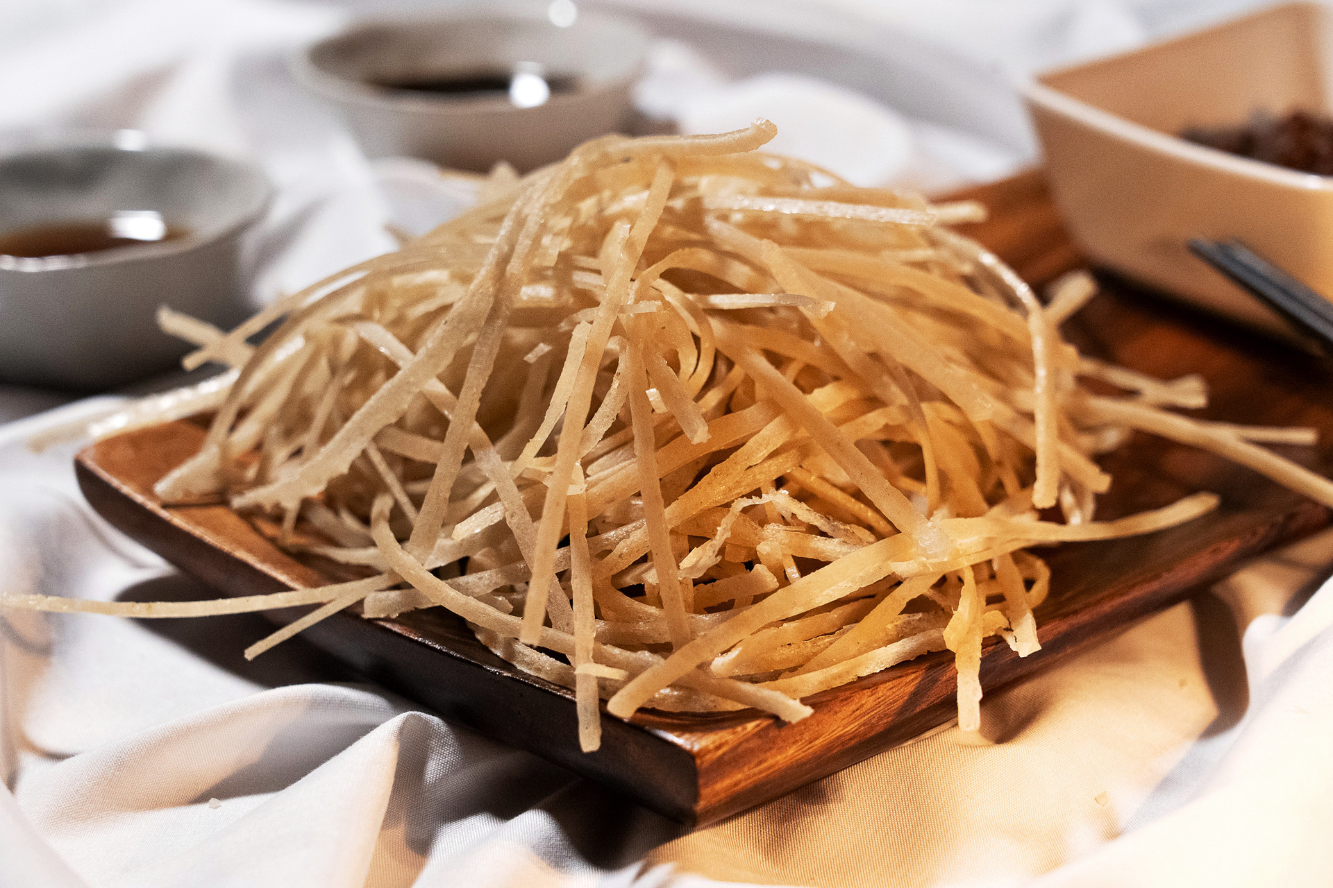 <b> 위 사진의 이중채의 중량은 150g입니다. </b>