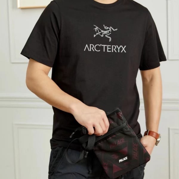 ARC'TERYX 아크테릭스 심플 로고 반팔 티셔츠