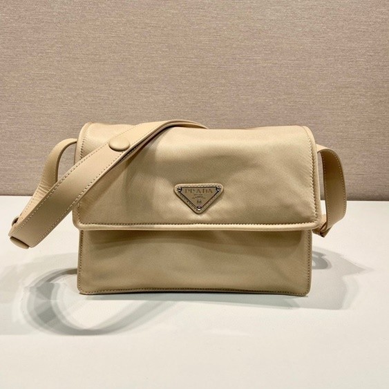 PRADA 프라다 스몰 패딩 리나일론 숄더백