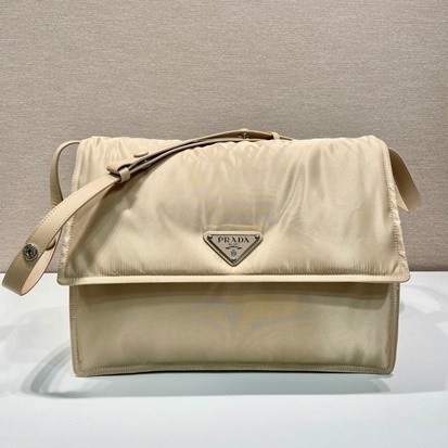 PRADA 프라다 라지 패딩 리나일론 숄더백
