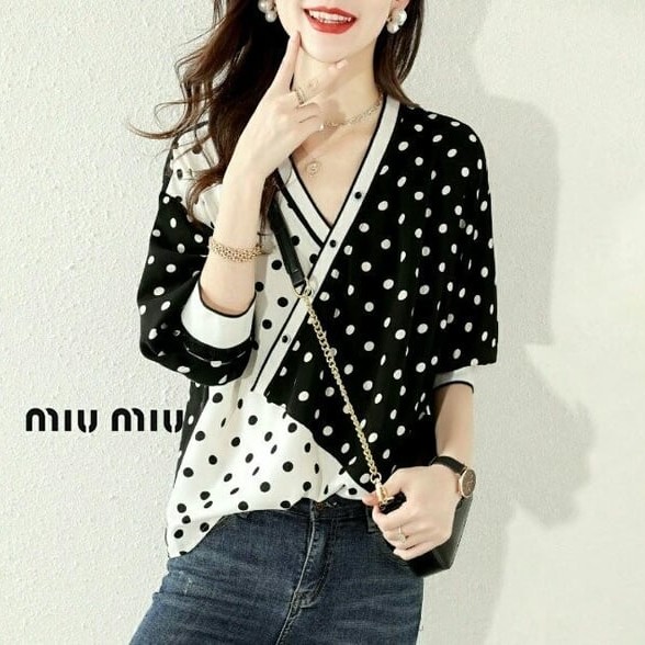 MIUMIU 미우미우 도트배색BL.