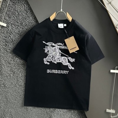 BURBERRY 버버리 나이트 입체 자수 라운드 넥 반팔 티셔츠