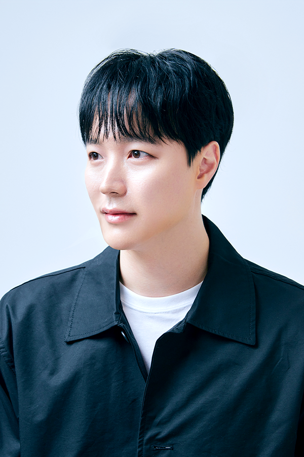 #2 시스루 댄디 스타일