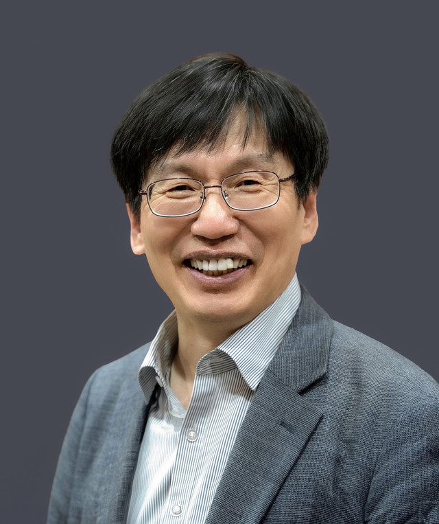 <b>박정관 목사</b>
