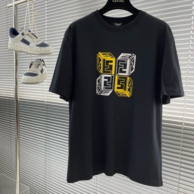FENDI 펜디 로고 자수 티셔츠