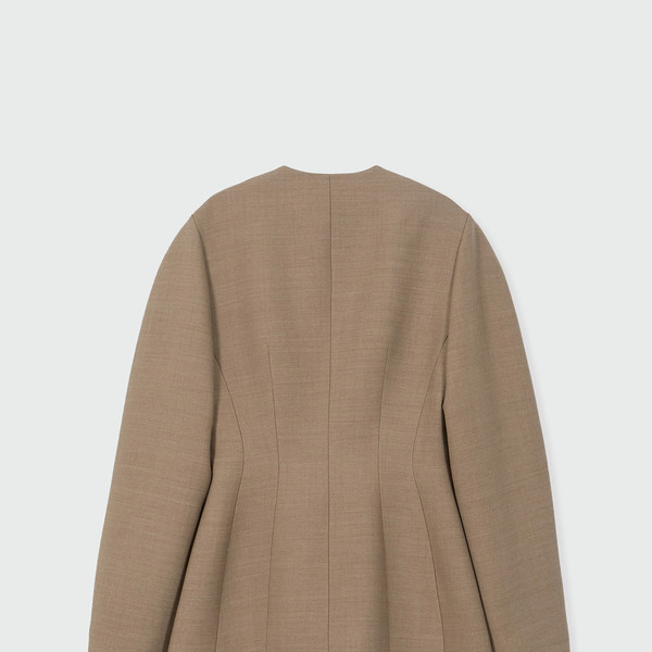 ZERO Oversized Shoulder Hourglass Jacket - Beige : EENK SHOP
