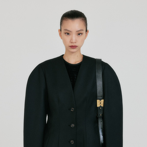 EENK★新商品^Shoulder Hourglass Jacket - Black★ ZERO Oversized Shoulder Hourglass Jacket - Black : EENK SHOP