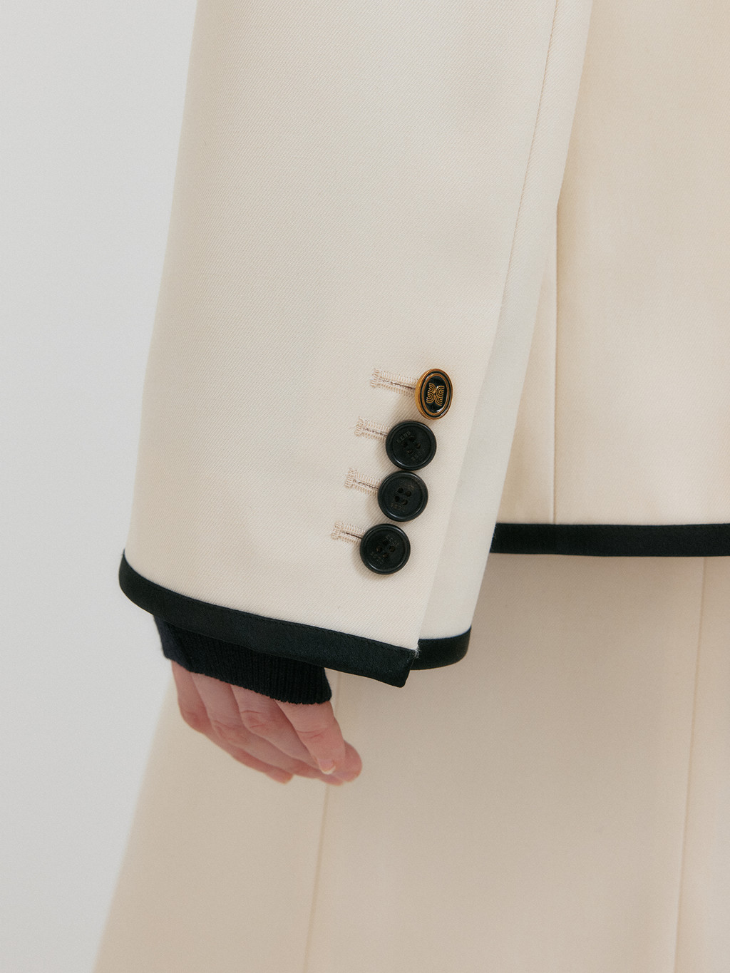 ZOVII Wide Collar Single-Button Jacket - Ivory : EENK SHOP