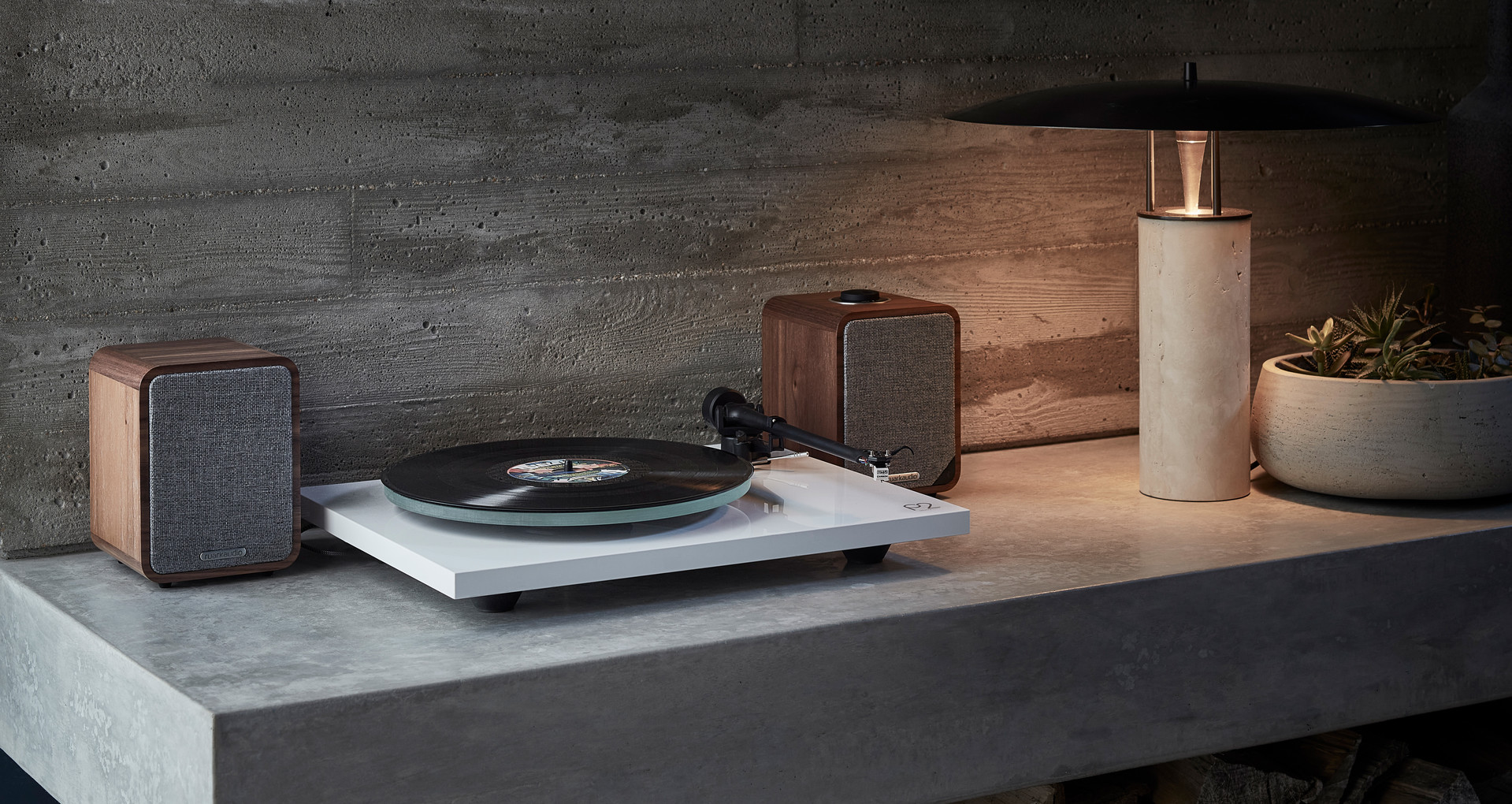 MR1 Bluetooth Speaker System