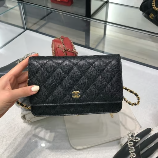 CHANEL 샤넬 클래식  woc 숄더백