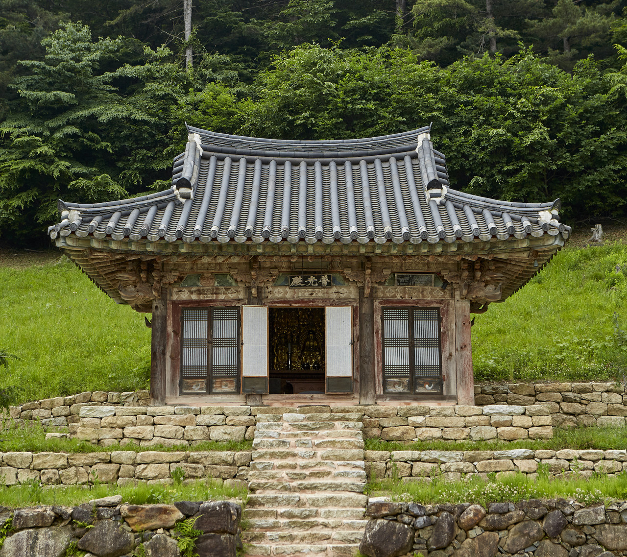 <p style="margin-left:10px; color:#ffff;">실상사</p><h5 style="margin-left:10px; color:#ffff;">약수암</h5>
