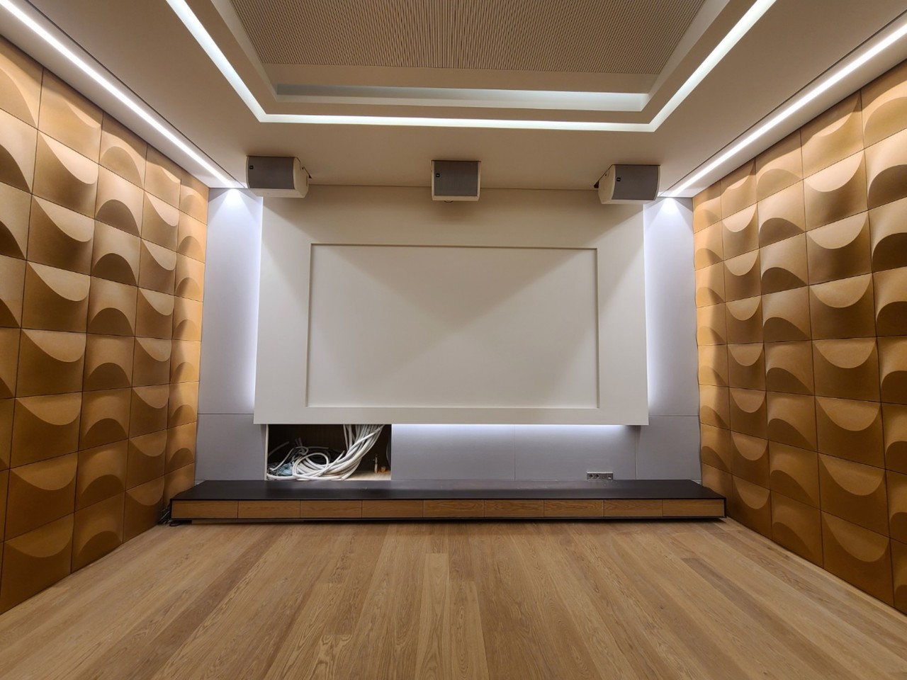 <strong>Music studio</strong>