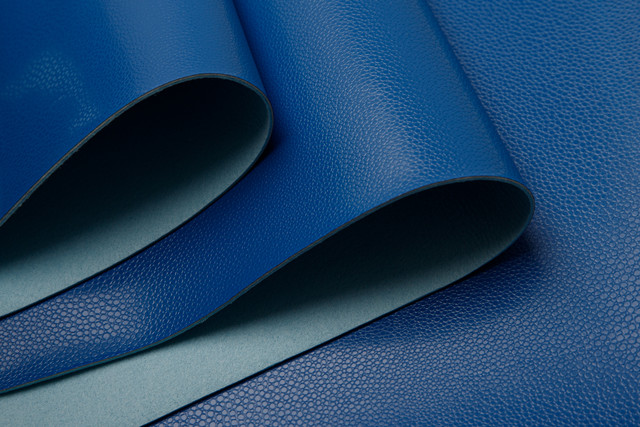 <strong>NONWOVEN</strong><br><p style="font-size:0.55em">탁월한 고강도와 내구성<br>우수한 가격 경쟁력<br>다양한 패턴, 색상 및 표면 효과 구현<br>신발 Upper 부위 적용</p>