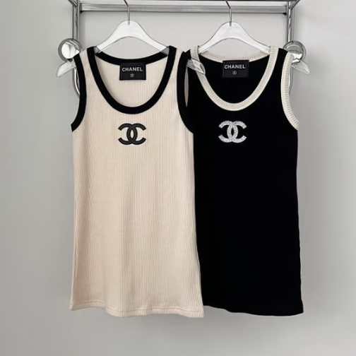 CHANEL 샤넬 로고 립나시