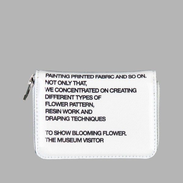 ◇THE MUSEUM VISITOR◇ PVC HEART PRINTED WALLET WHITE PVC HEART PRINTED WALLET (WHITE) : THE MUSEUM VISITOR