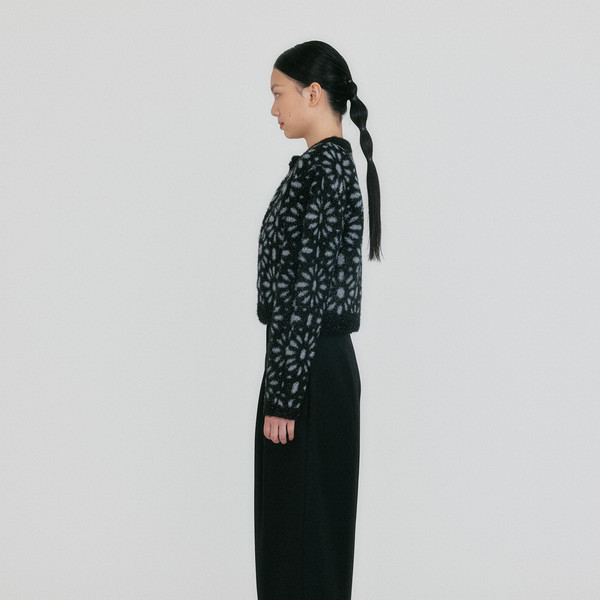 ZOTA Flower Jacquard Knit Cardigan - Black : EENK SHOP