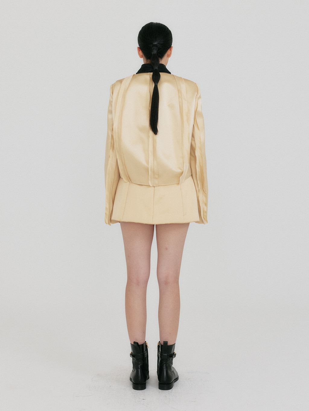 【EENK】送料/関税込 24FW ZEMM Cocoon Volume Jacket EENK】送料/関税込 24FW ZEMM Cocoon Volume Jacket