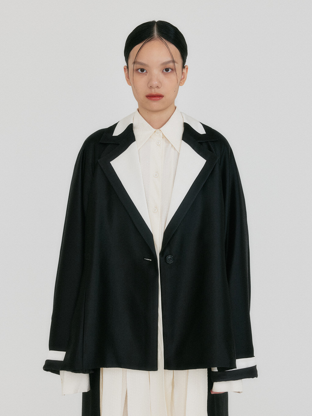 【EENK】送料/関税込 24FW ZENIA Unbalanced Long Coat - Black ZENIA Unbalanced Long Coat - Black : EENK SHOP