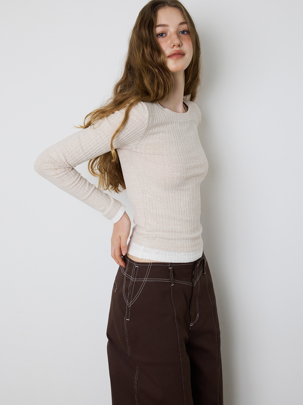 MEENDERI] LAYERED STITCH T-SHIRT - BEIGE