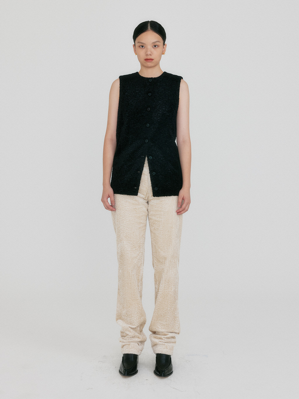 【EENK】送料/関税込 24FW ZIVE Crewneck Waistcoat - Black ZIVE Crewneck Waistcoat - Black : EENK SHOP