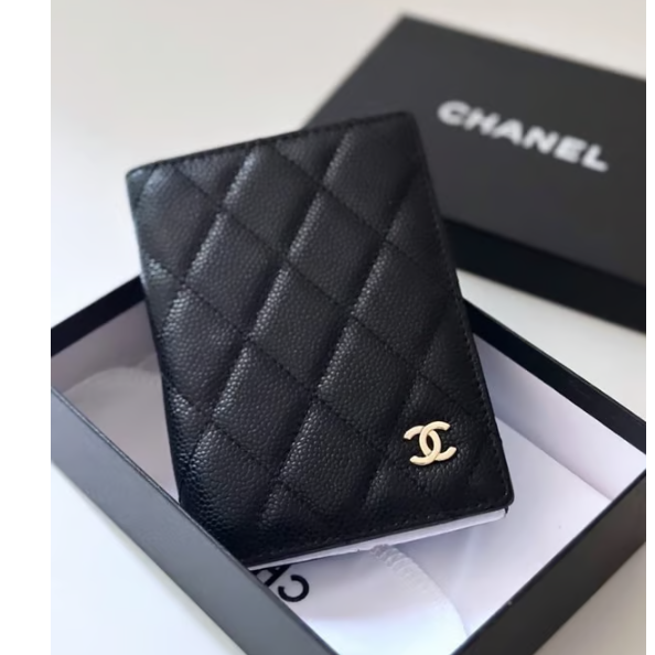 CHANEL 샤넬 캐비어 여권지갑