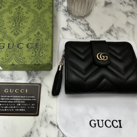 GUCCI 구찌 마몬트 마틀라세 GG 버튼 반지갑