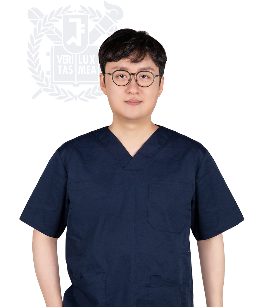 Korea Lead Plastic Surgery Doctor Dr. Lim Joonho