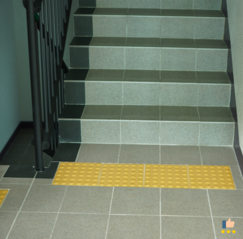 깨끗한 건물이 유지되서 너무 좋아요.