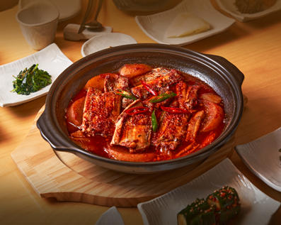 <div class="menu_container"> <div class="menu_btn">갈치조림</div> </div>