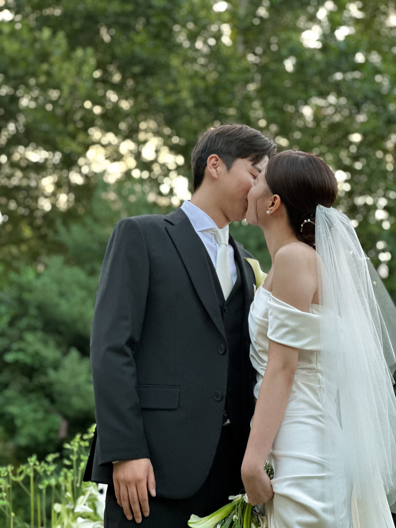 <p style="text-align:left; font-size:16px; margin-top:26px;">The K Hotel 더 케이 호텔<br><span style="color:#666;">Four Garden Hall 포가든홀</span></p>
