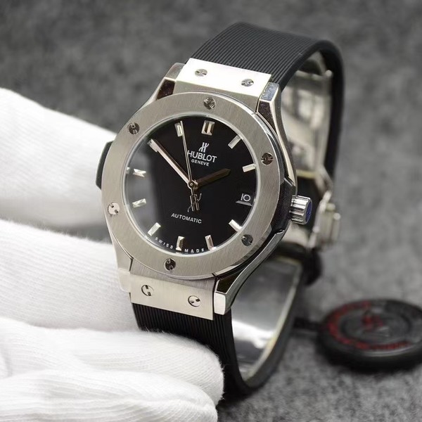 HUBLOT 위블로 클래식 퓨전