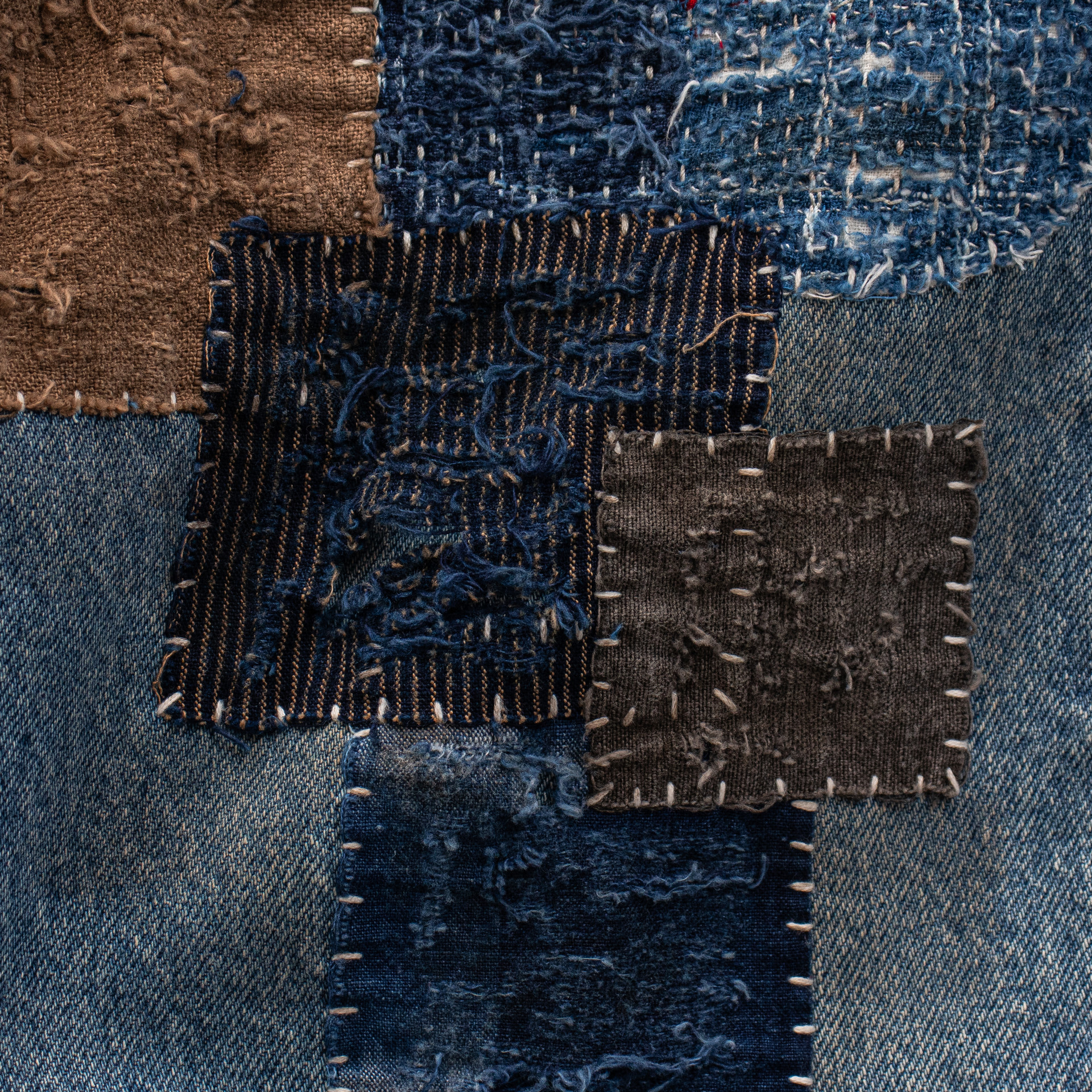 NO.181 DISTRESSED PATCHWORK JEANS : twostandard