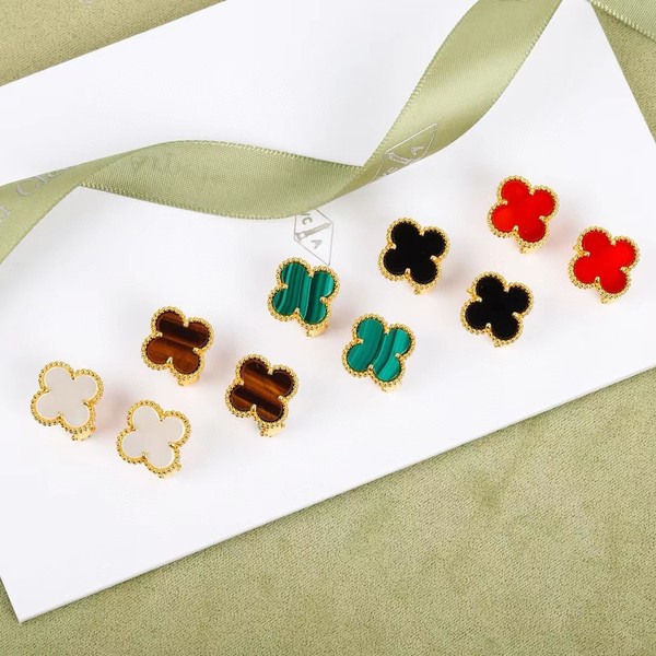 VAN CLEEF 반클리프 귀걸이