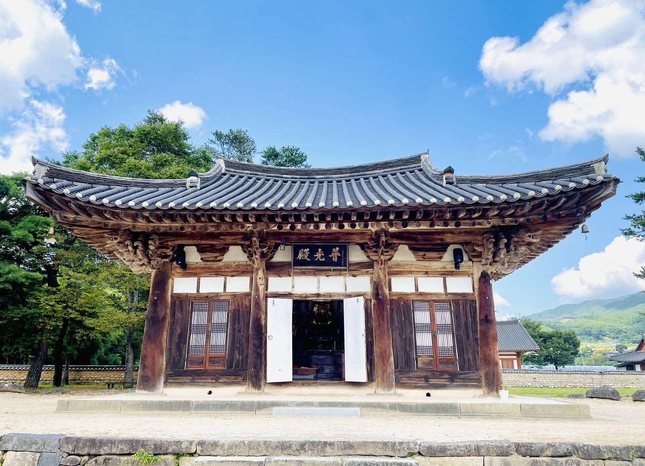 <p style="margin-left:10px; color:#ffff;">실상사</p><h5 style="margin-left:10px; color:#ffff; ">보광전</h5>