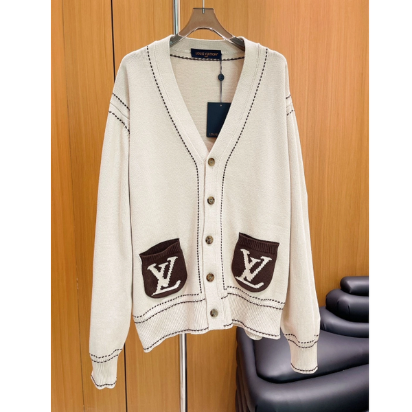 LOUIS VUITTON 루이비통 X 타일러 울 베이지  모노그램 가디건 한정판  ▶매장-280만원◀