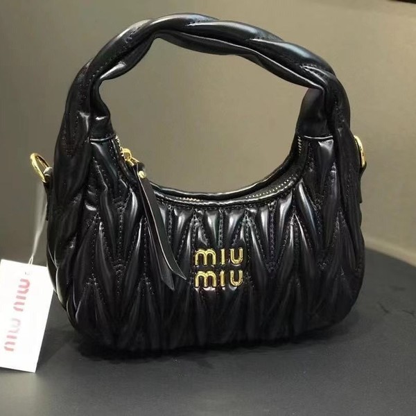MIUMIU 미우미우 완더 마테라쎄 나파 가죽 미니 호보 백