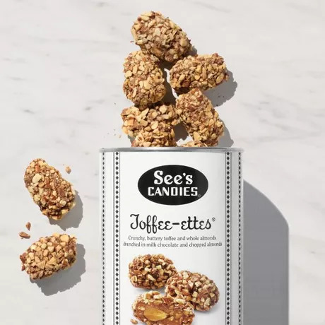 <b>BRITTLE & TOFFEE</b><img style="margin-top: -2px; padding-left: 10px;" src="https://cdn.imweb.me/upload/S20200508d377d3adb79a4/7c7d713cd58b6.png">