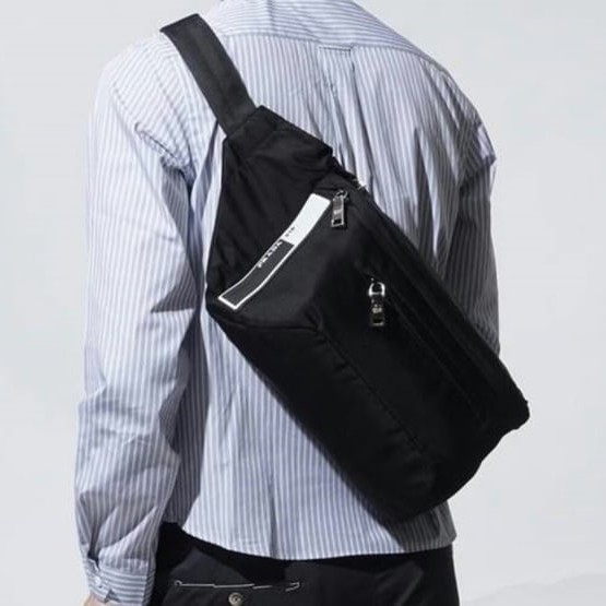 PRADA 프라다 페니백