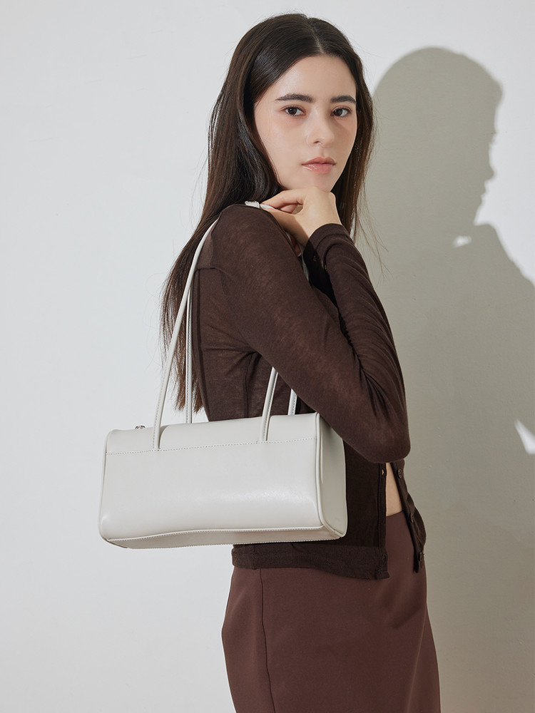 square baguette bag / white : 해브어웨일