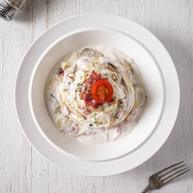 <b>까르보나라</b><br><span style="color: rgb(195, 6, 47);">  Carbonara </span>