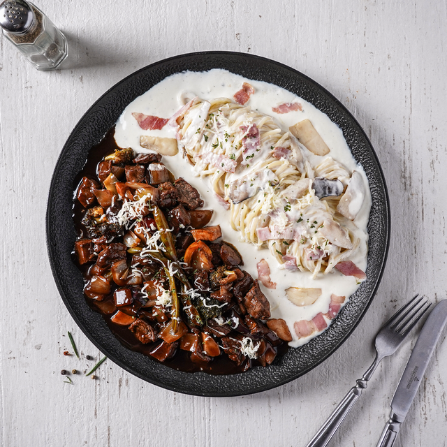 <b>까르보나라 + 치킨 or 비프</b><br><span style="color: rgb(195, 6, 47);">Carbonara + Chicken or Beef Steak</span>