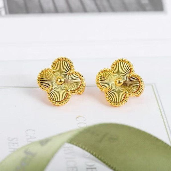 VANCLEEFARPELS 반클리프 빈티지 알함브라 이어링