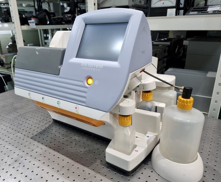 ion torrent Personal Genome Machine 508-U001 : 엠아이티솔루션