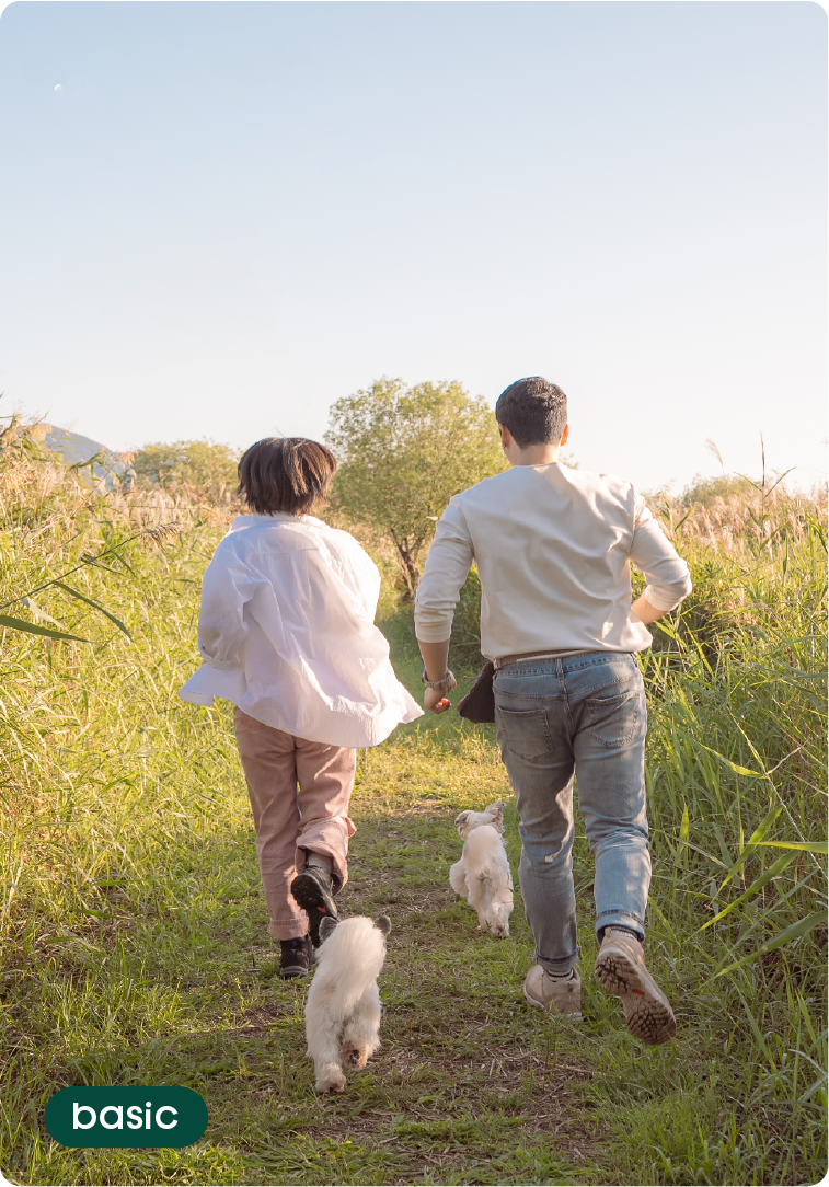 <div style="margin-left:15px;"> <p style="font-size:28px; font-weight:600; line-height:1em; margin-top:15px;">WALKING CLUB</p> <p style="font-size:12px;margin-top:15px; line-height:1.5em;">집에 가기 싫을 만큼<br>신나는 산책모임<p> </div>