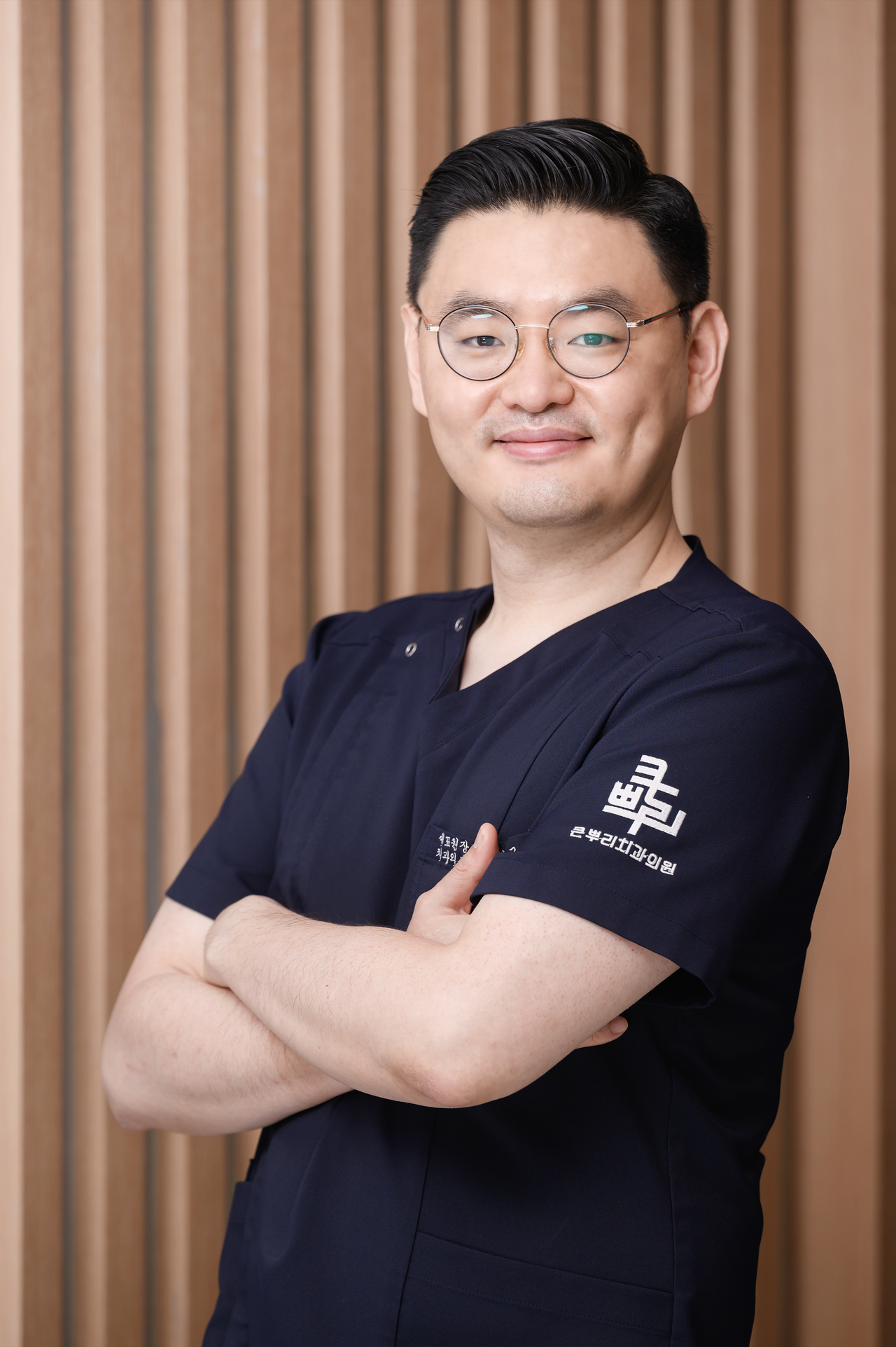 박   대   근