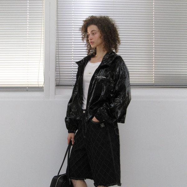 Diamond Punching Bermuda Pants - Black : 락케이크 Rock Cake