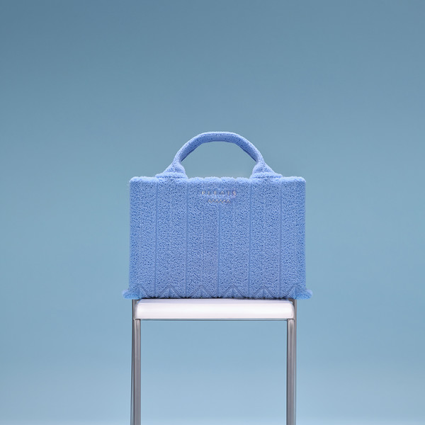 POODLE OVERSIZED TOTE BAG BABY BLUE : PLEATSMAMA