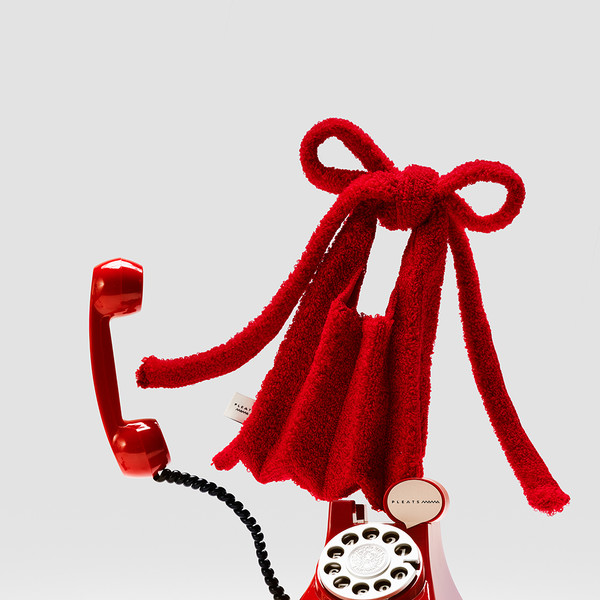 PLEATS MAMA 正規品関税込み POODLE MICRO BAG POODLE MICRO BAG RED : PLEATSMAMA: Sustainable Knit Pleats Bag